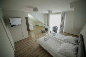 Фото номера Номер Делюкс Отель Hotel Załęcze г. Pątnów 6