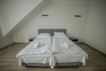 Фото номера Номер Делюкс Отель Hotel Załęcze г. Pątnów 7